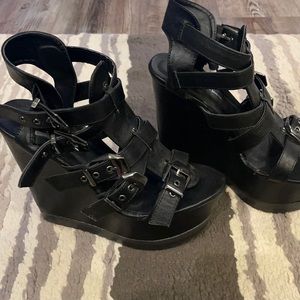Platform wedges